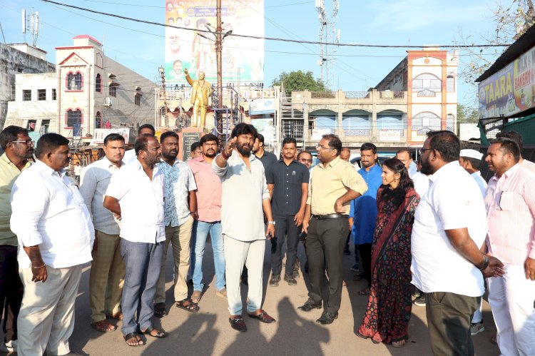 అభివృద్ధి పనులపై ఎమ్మెల్యే రాజ్ ఠాకూర్, కలెక్టర్ సమీక్ష: వేగవంతం చేయాలని ఆదేశం