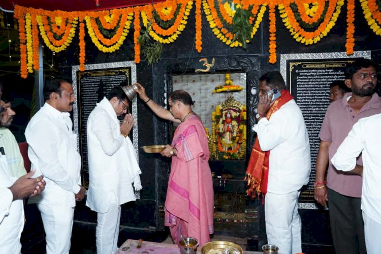 గోదావరిఖని ఐ.బి. కాలనీ శ్రీ విఘ్నేశ్వర–భక్తాంజనేయ స్వామి ఆలయ పునరుద్ధరణ: మంత్రులు శ్రీధర్ బాబు, లక్ష్మణ్ కుమార్ సందర్శన