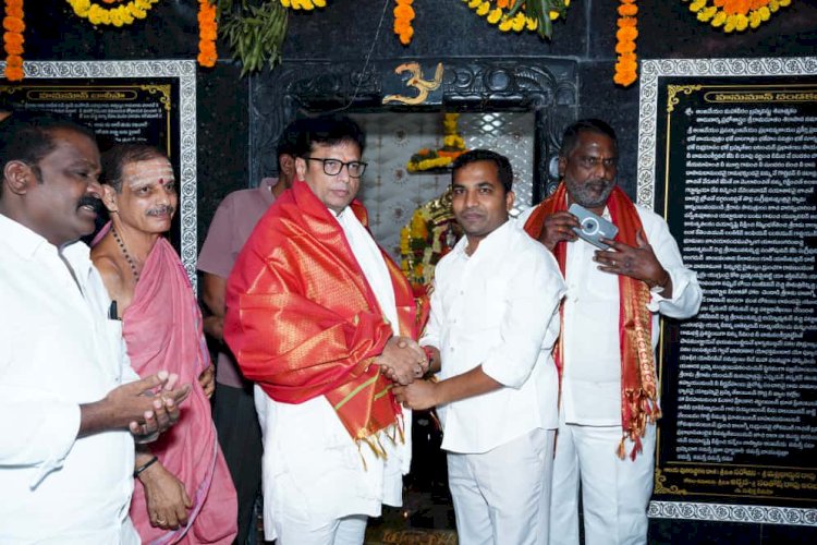 గోదావరిఖని ఐ.బి. కాలనీ శ్రీ విఘ్నేశ్వర–భక్తాంజనేయ స్వామి ఆలయ పునరుద్ధరణ: మంత్రులు శ్రీధర్ బాబు, లక్ష్మణ్ కుమార్ సందర్శన