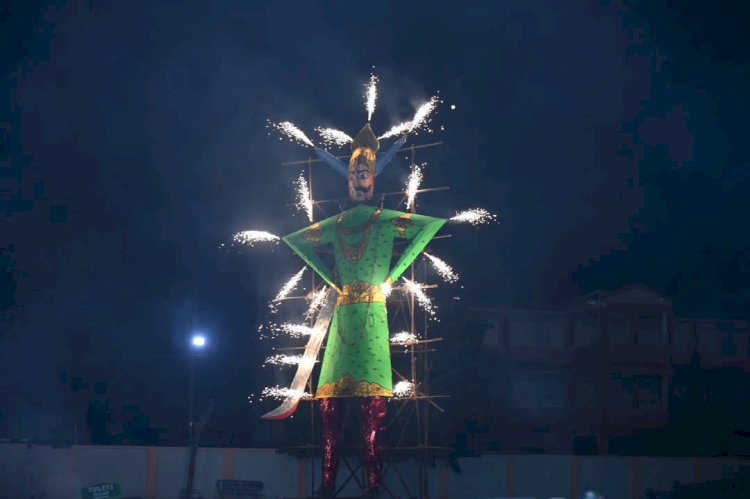 రామగుండం జనసంద్రం: ఎమ్మెల్యే రాజ్ ఠాకూర్ ఆధ్వర్యంలో అంగరంగ వైభవంగా దసరా-దీపావళి సంబరాలు