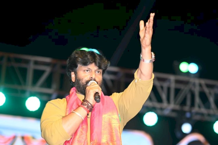 రామగుండం జనసంద్రం: ఎమ్మెల్యే రాజ్ ఠాకూర్ ఆధ్వర్యంలో అంగరంగ వైభవంగా దసరా-దీపావళి సంబరాలు